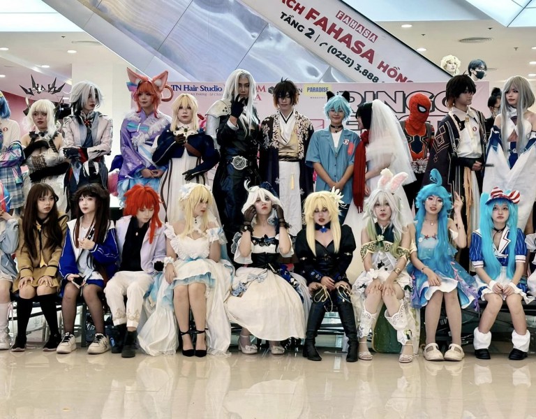 Cháy mắt với dàn ban giám khảo và khách mời lễ hội cosplay Ringo Fiesta